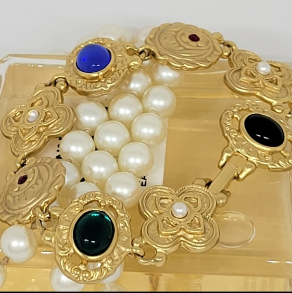 Vintage Maltese Cross Glamorous Bracelet